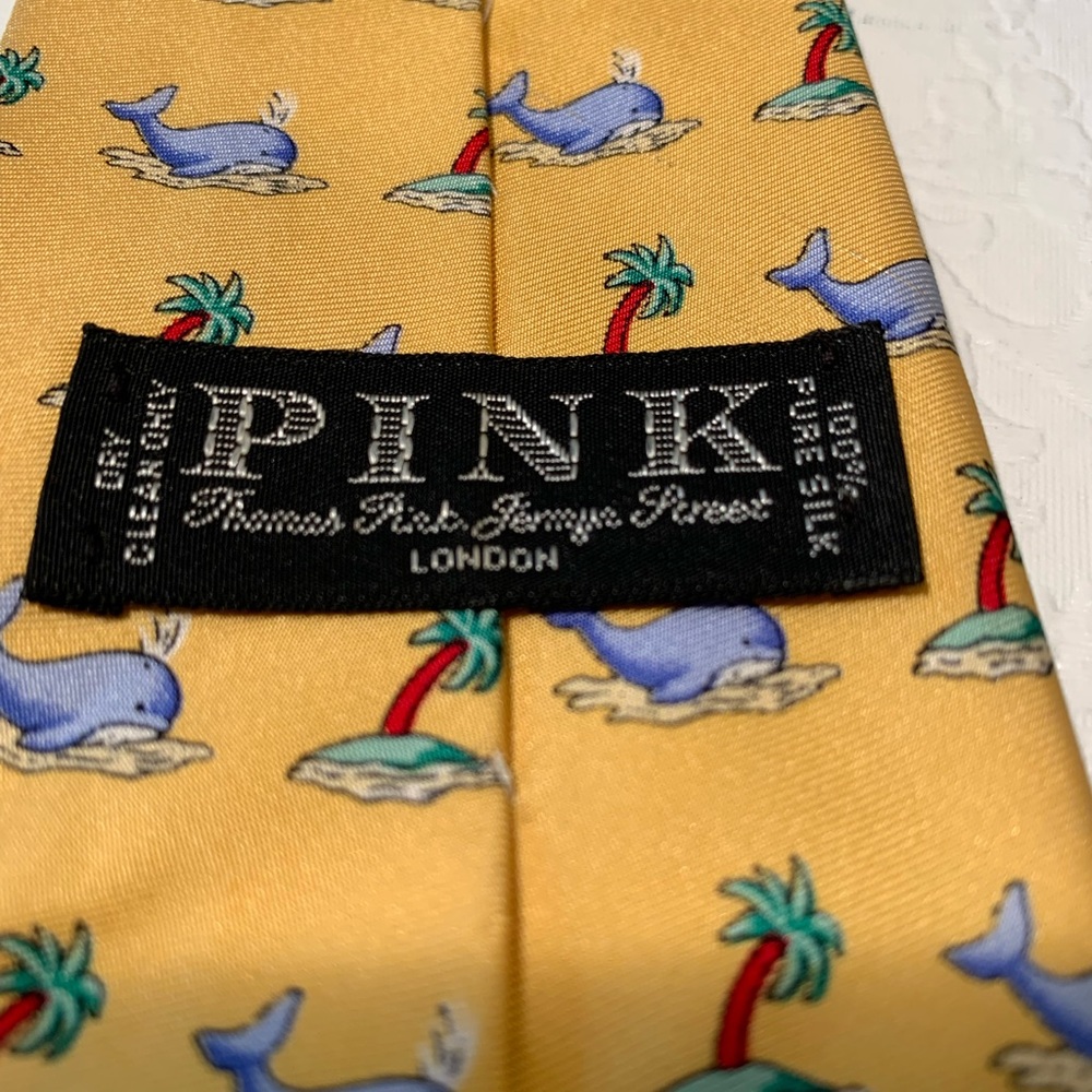 Thomas Pink 100% Silk Yellow Tropical Island Whale Tie - Picture 4 of 4